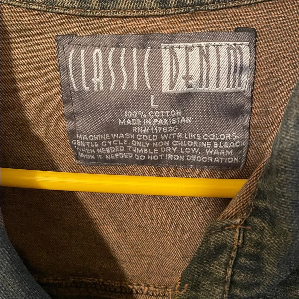 Classic Denim Jacket in Greenish tint - Picture 2 of 3